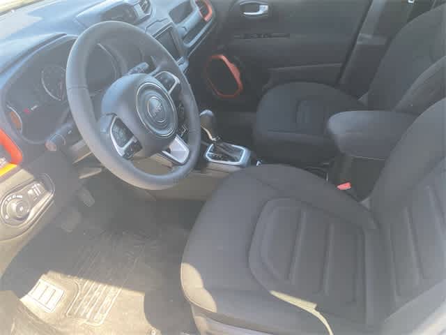 Thumbnail: 2020 Jeep Renegade - 14