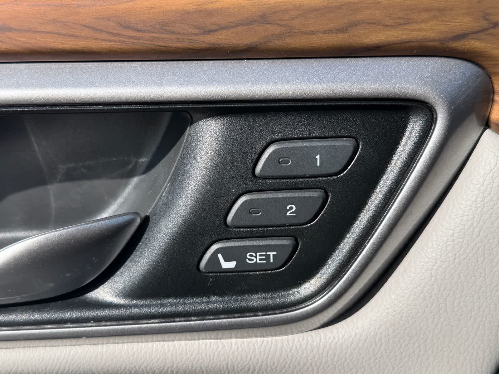 Thumbnail: 2018 Honda CR-V - 15