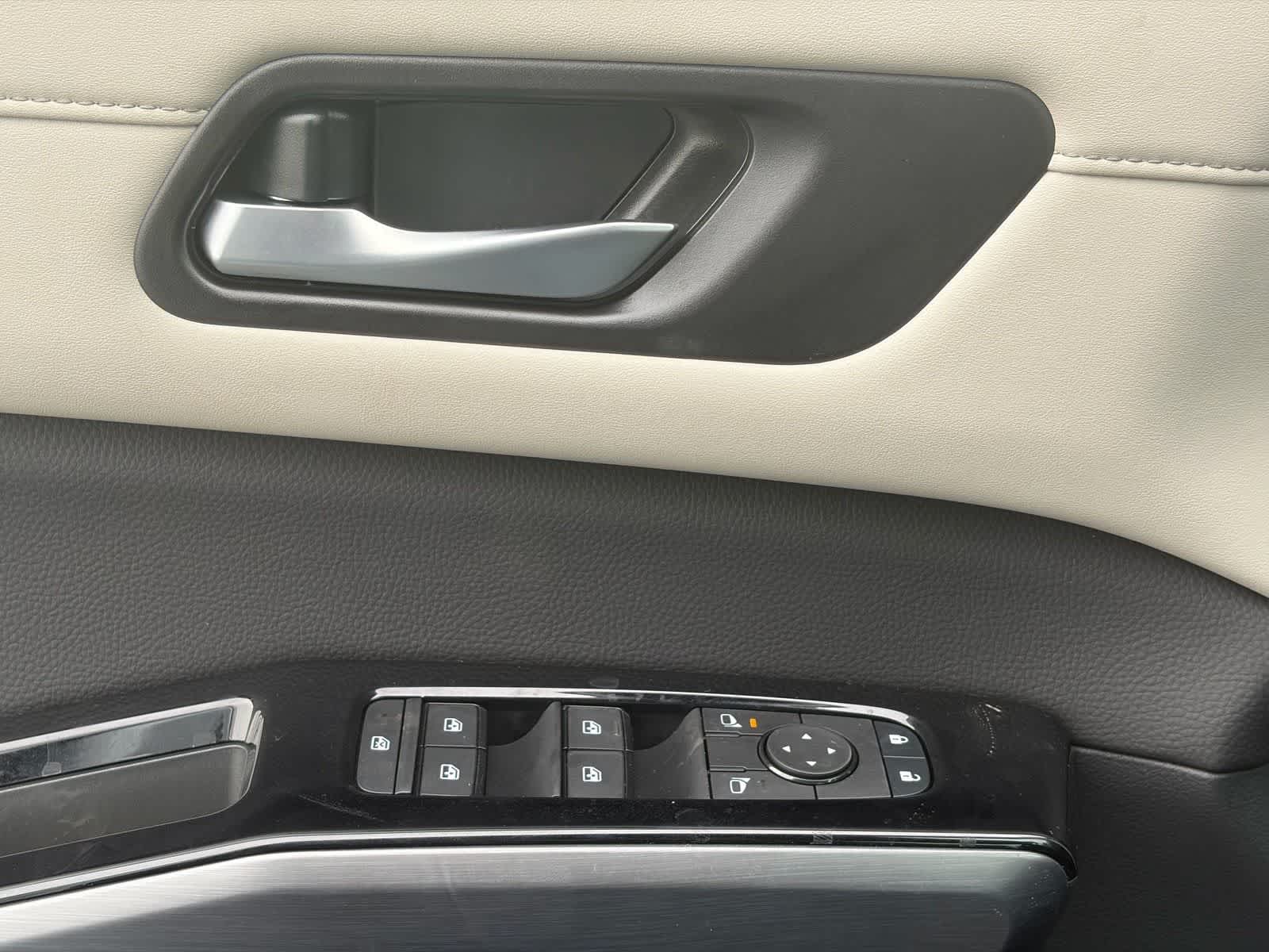 Thumbnail: 2026 Nissan Pathfinder - 14