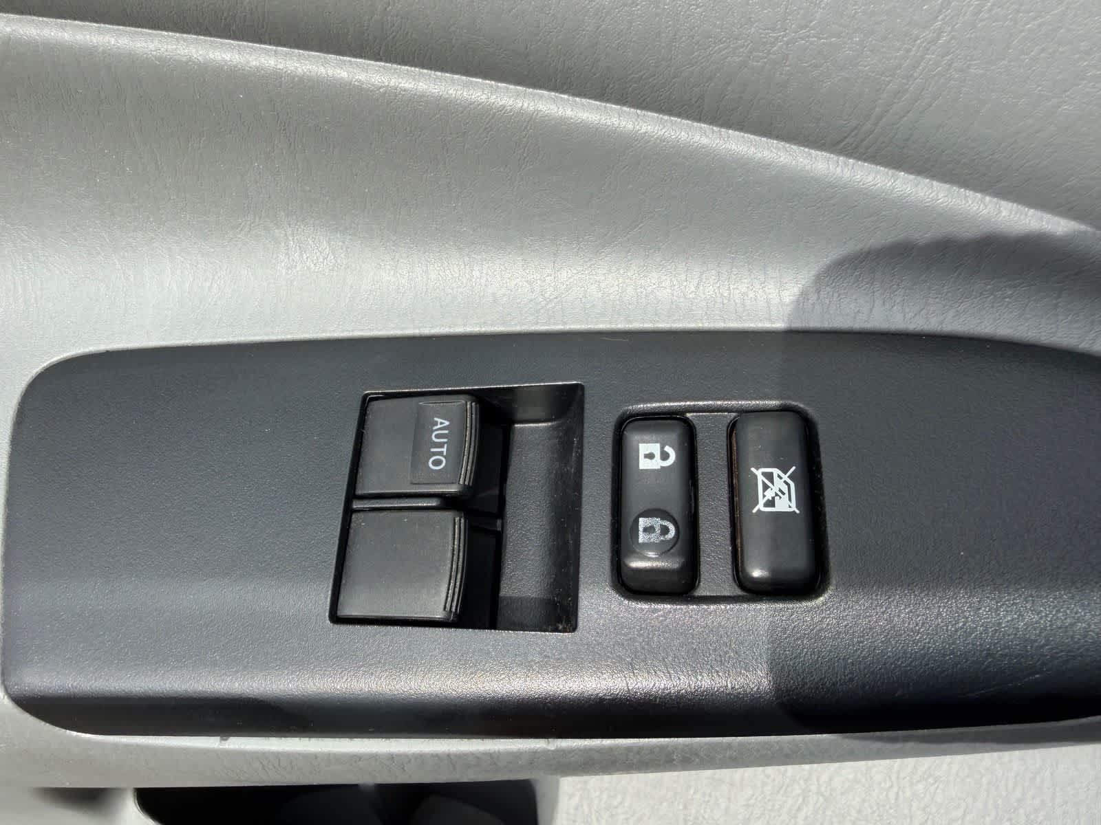 Thumbnail: 2013 Toyota Tacoma - 11