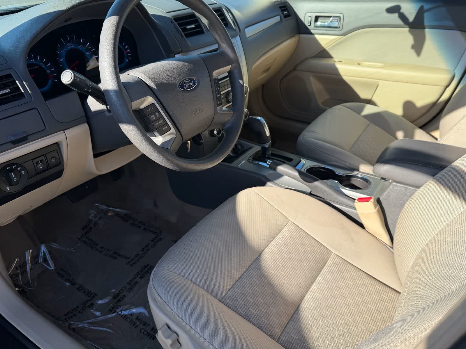 Thumbnail: 2011 Ford Fusion - 2