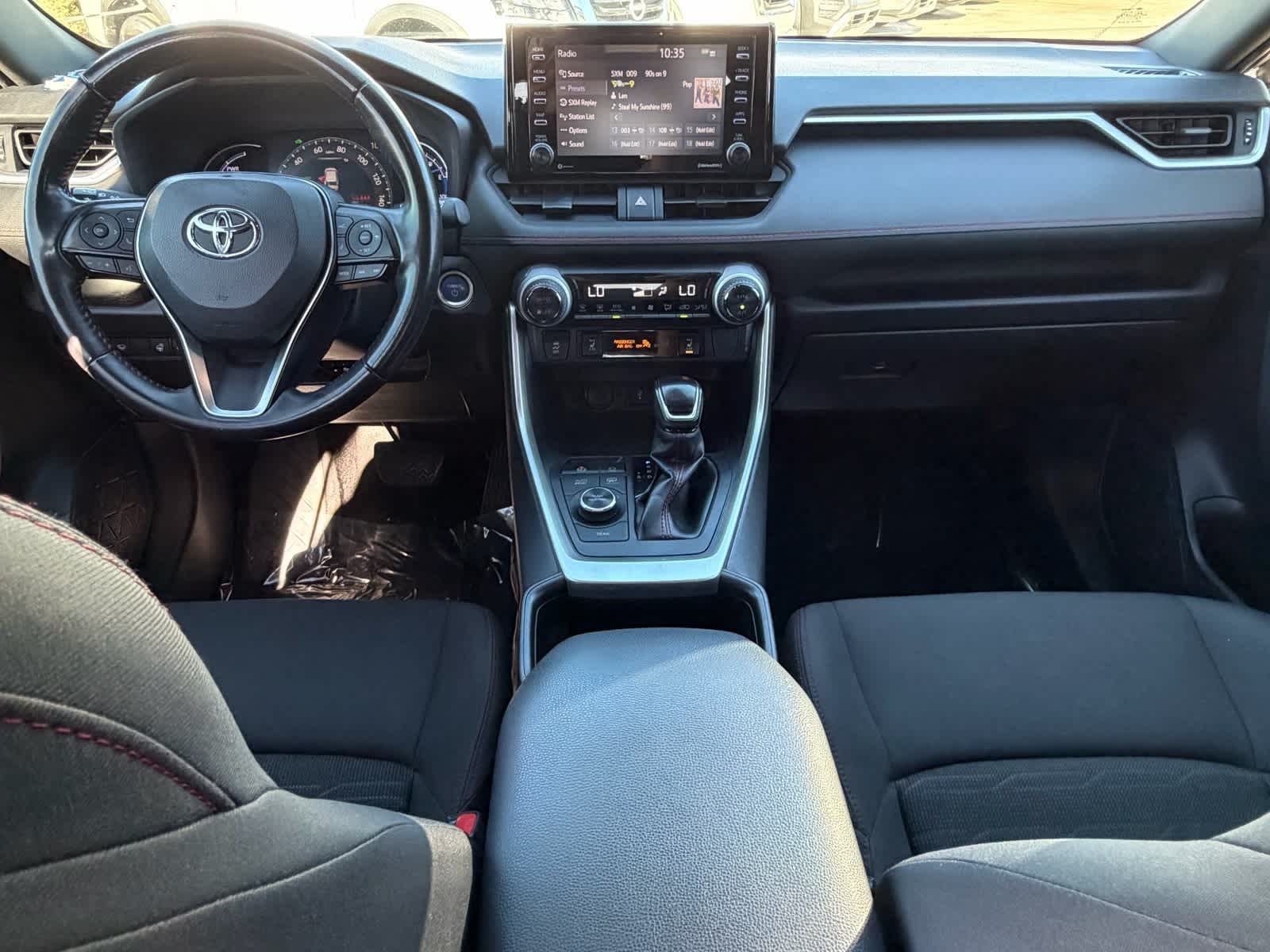 Thumbnail: 2022 Toyota RAV4 - 18