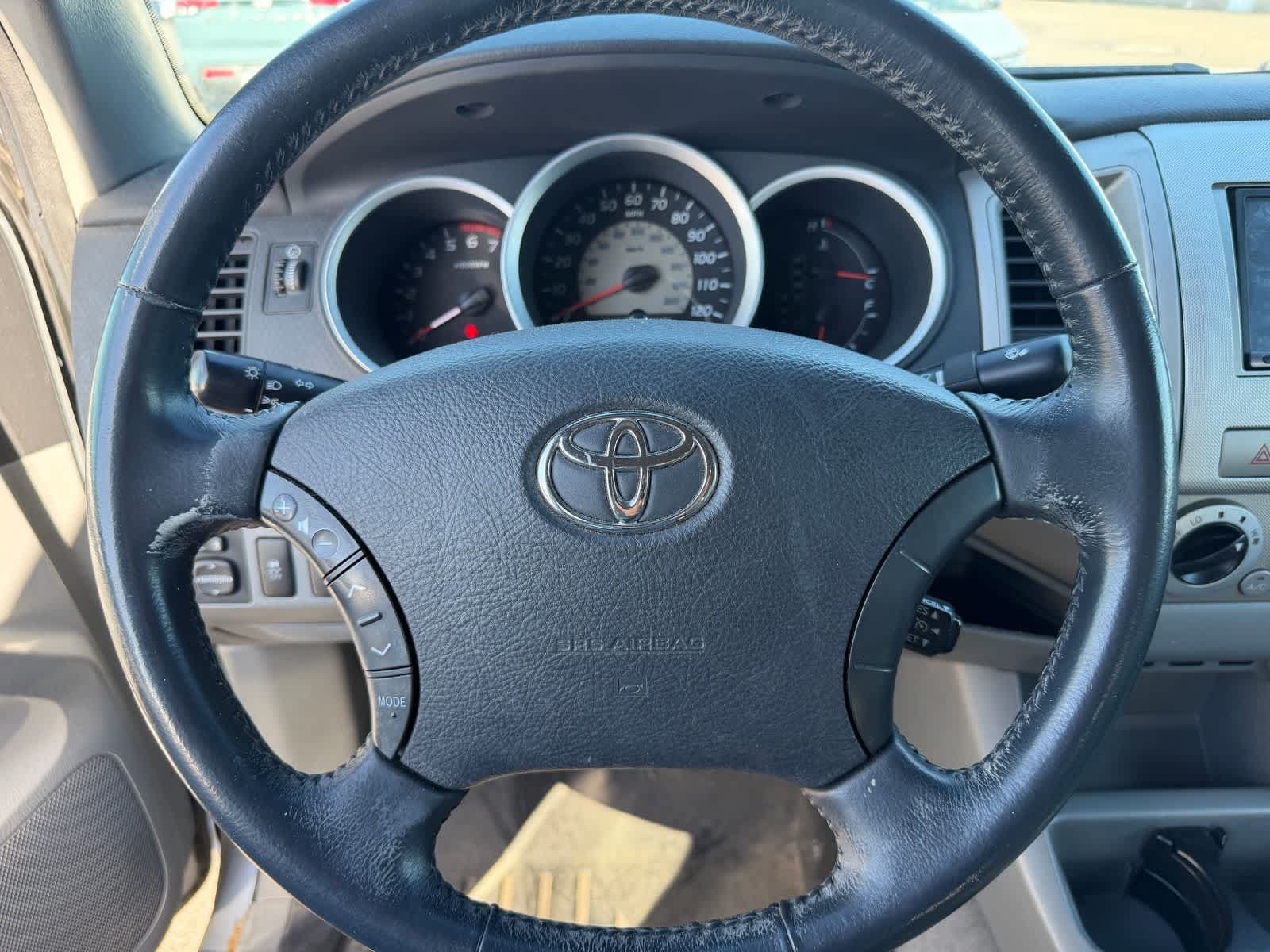 Thumbnail: 2009 Toyota Tacoma - 10