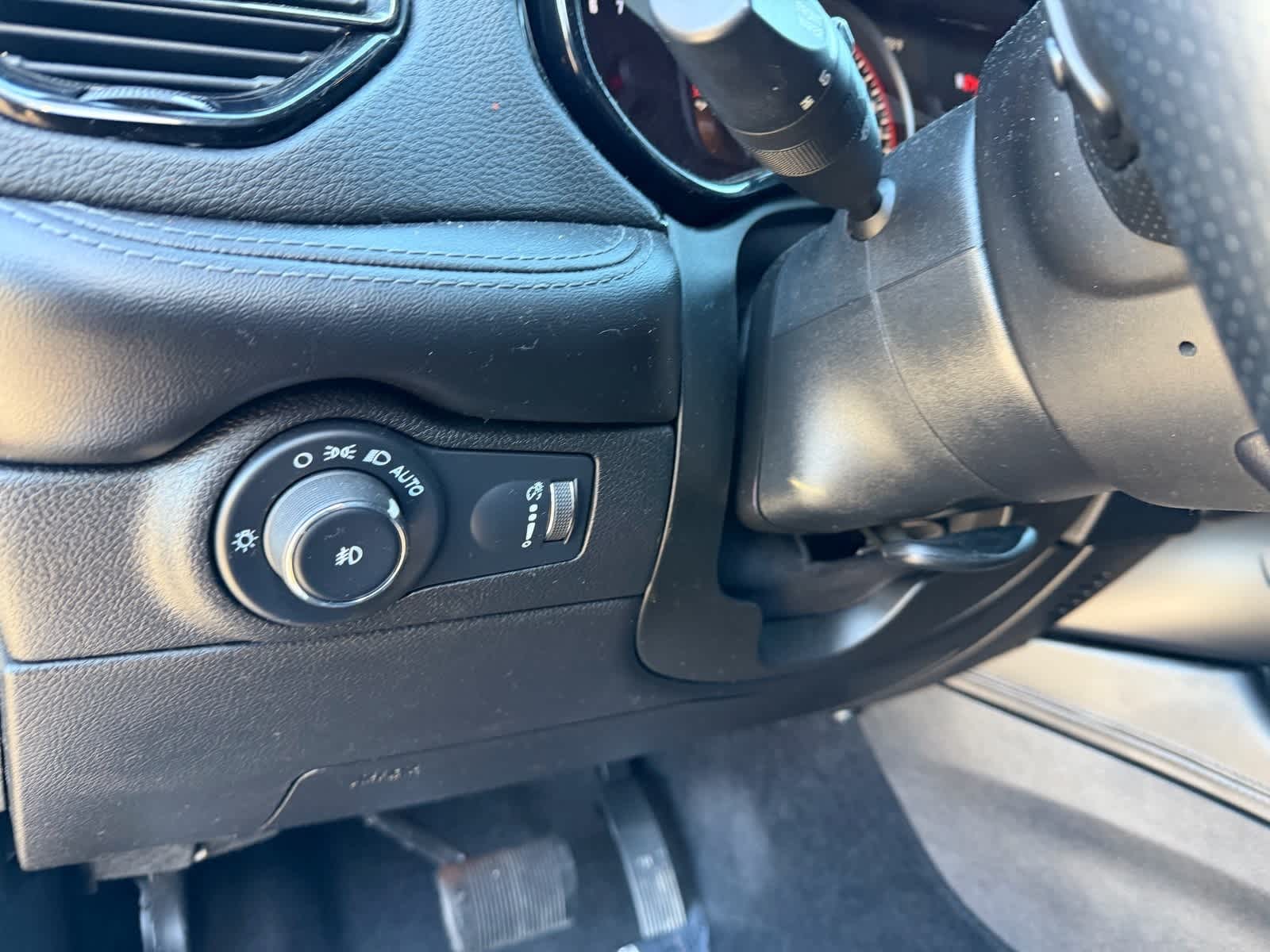 Thumbnail: 2021 Dodge Durango - 22