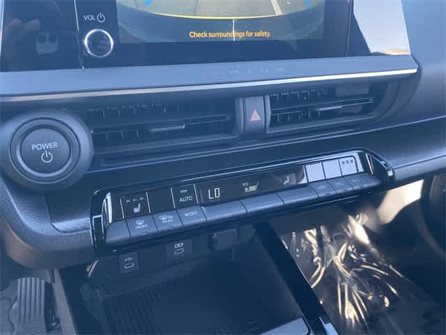 2025 Toyota Prius Nightshade Edition 28