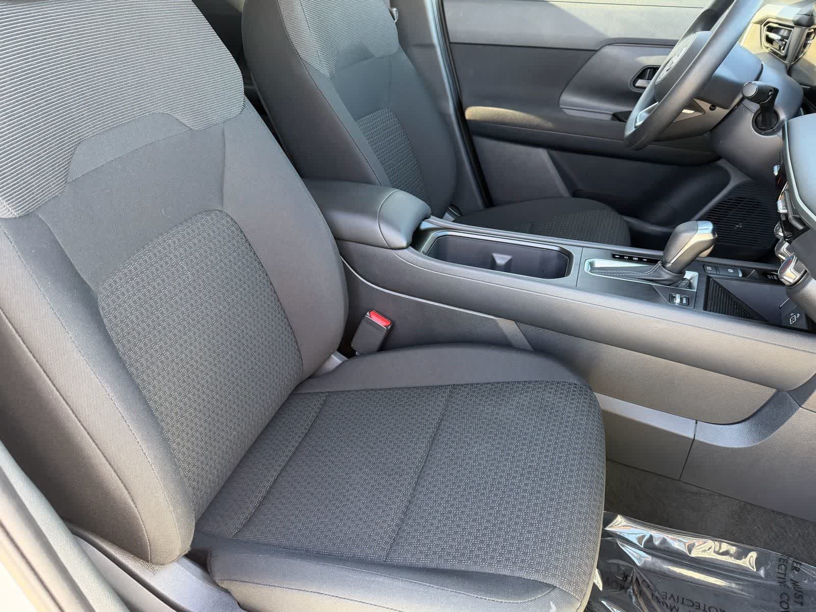 Thumbnail: 2025 Nissan Kicks - 8