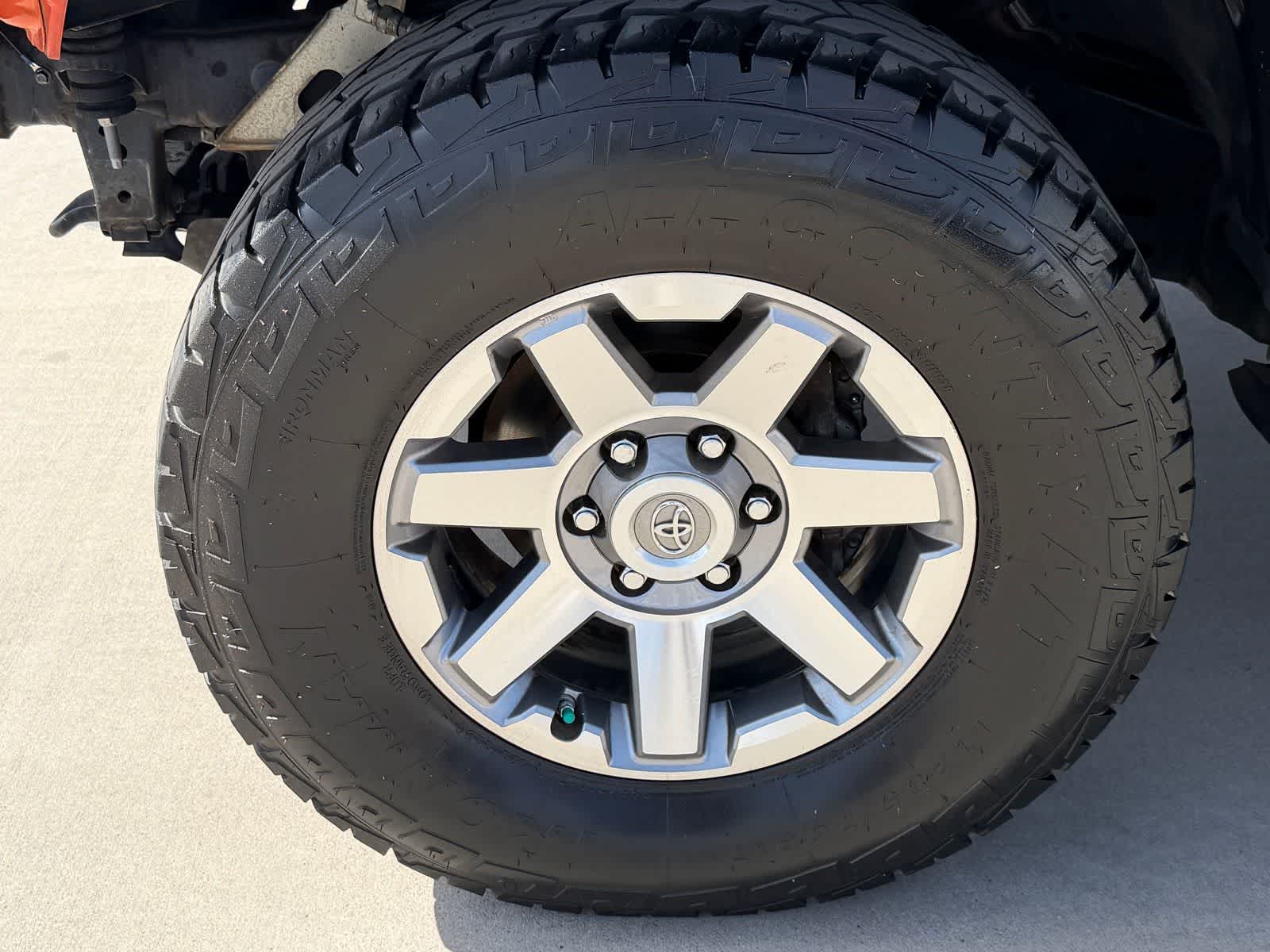 Thumbnail: 2014 Toyota FJ Cruiser - 10