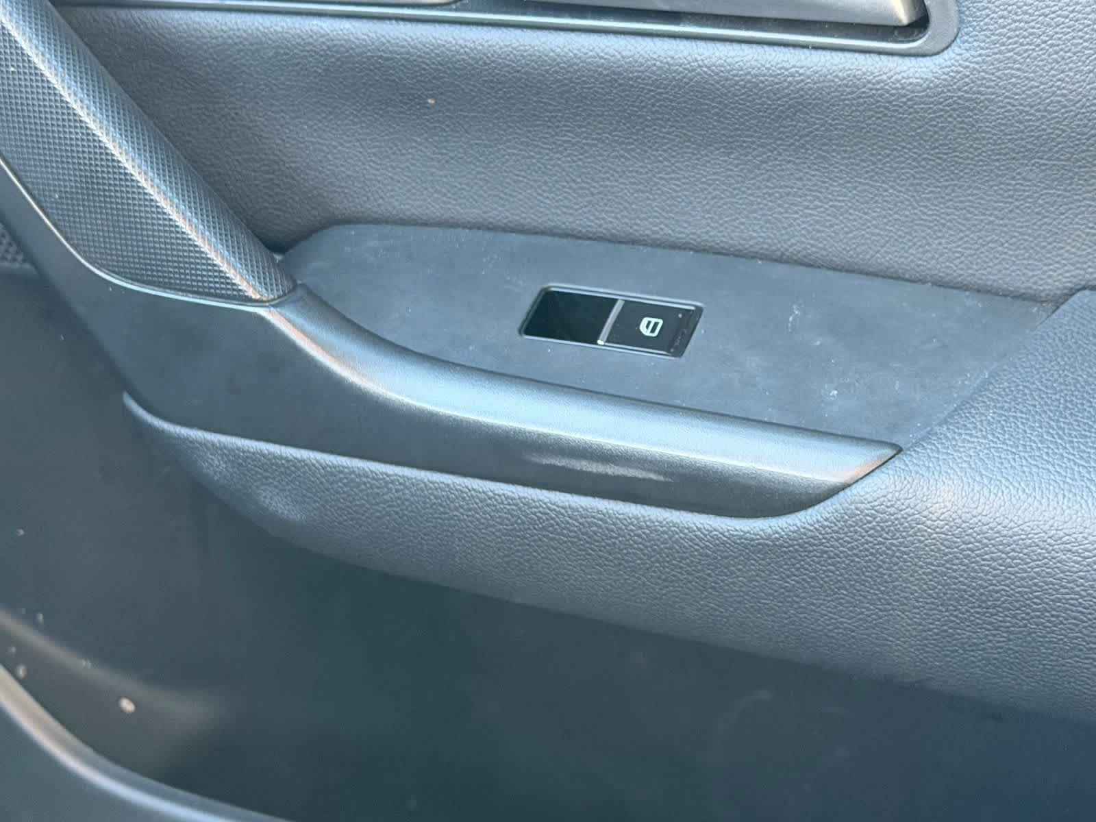 Thumbnail: 2025 Mazda CX-50 - 18