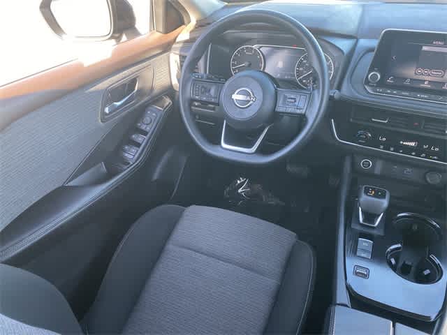 2023 Nissan Rogue SV 17
