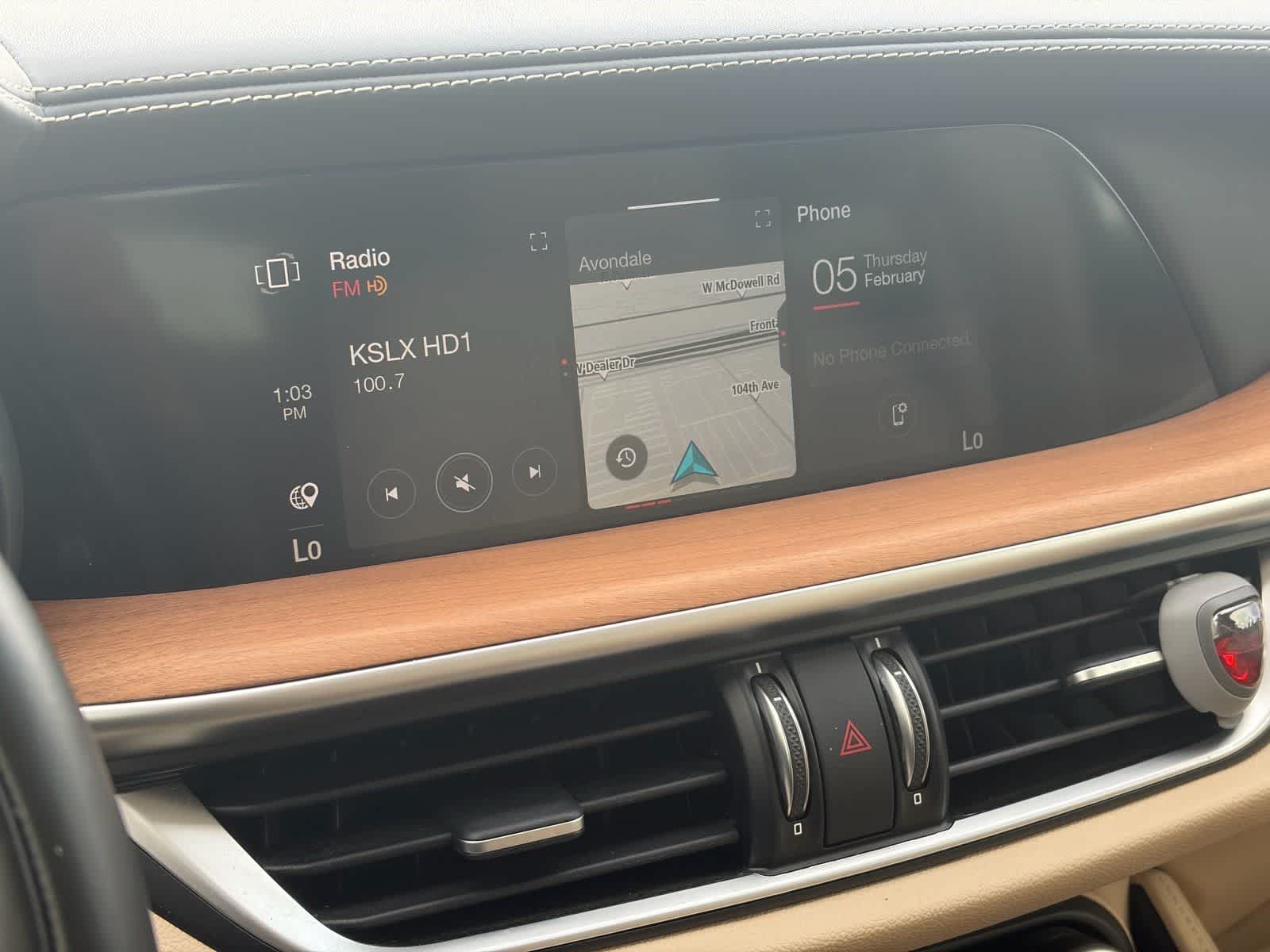 Thumbnail: 2021 Alfa Romeo Stelvio - 24