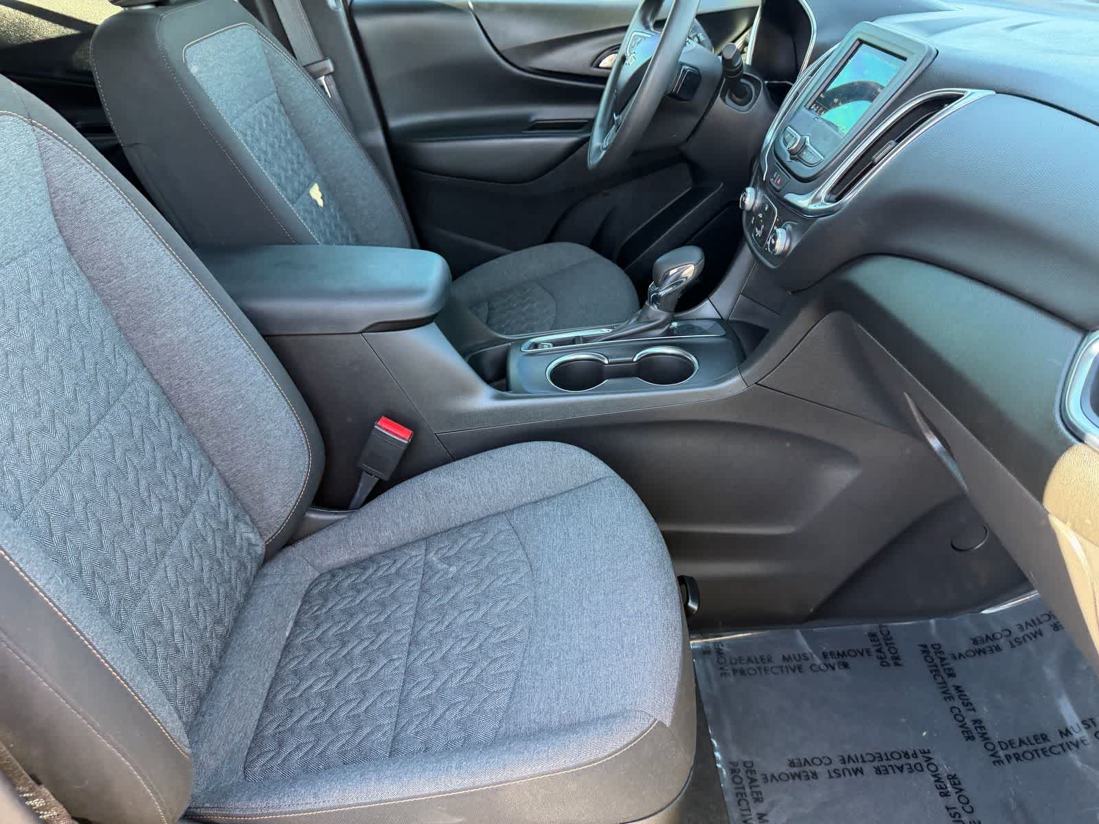 Thumbnail: 2022 Chevrolet Equinox - 10