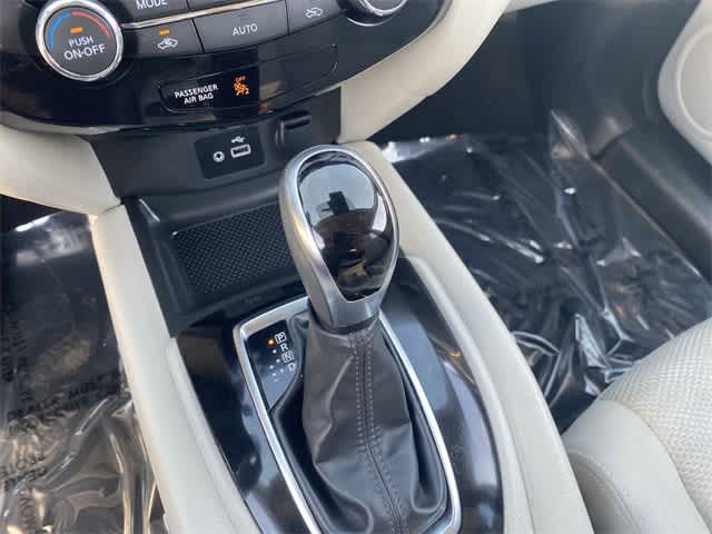 Thumbnail: 2020 Nissan Rogue Sport - 30