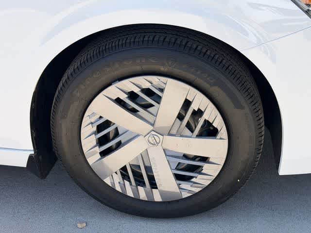 Thumbnail: 2026 Nissan Sentra - 10
