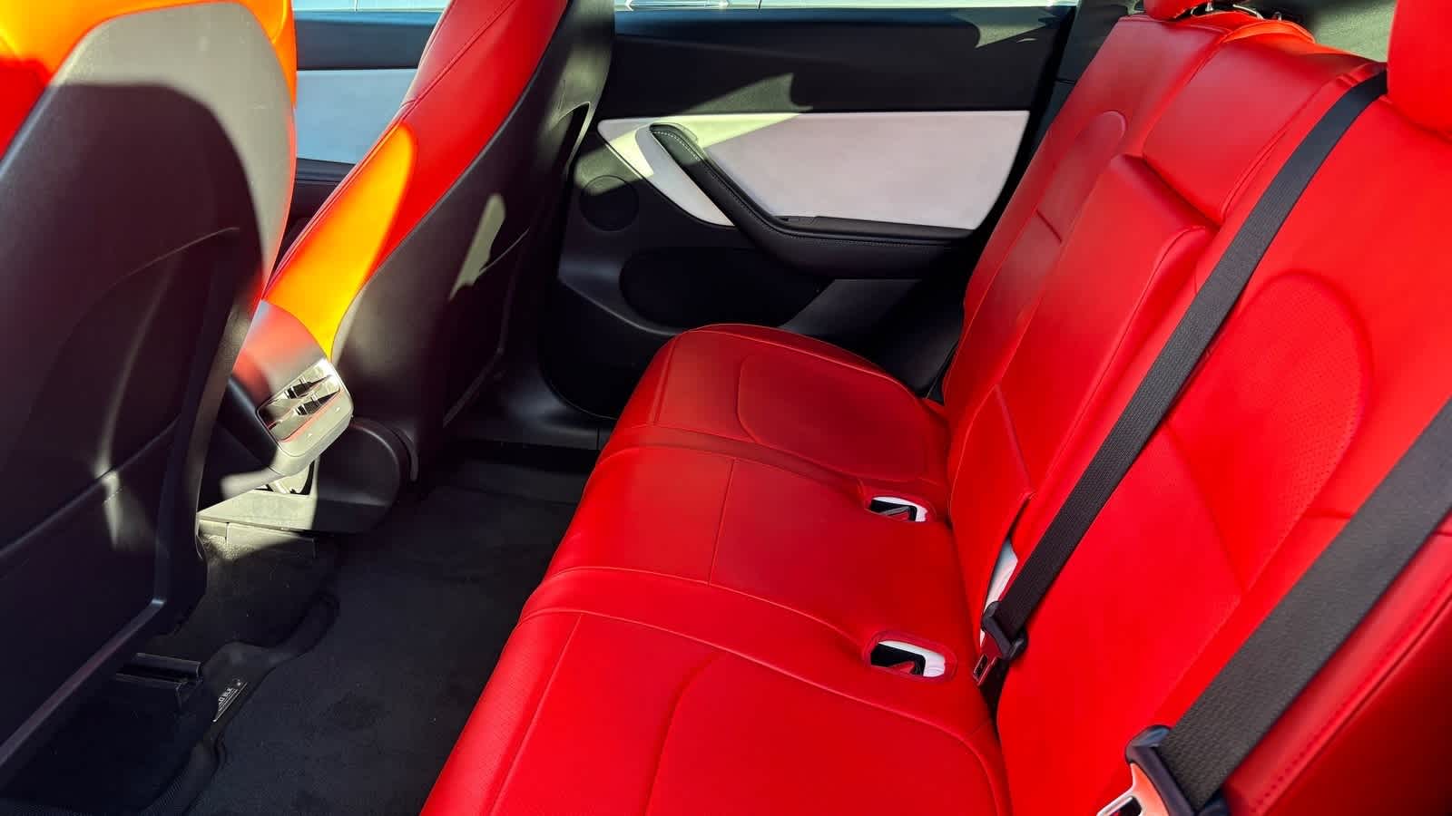 Thumbnail: 2021 Tesla Model Y - 16