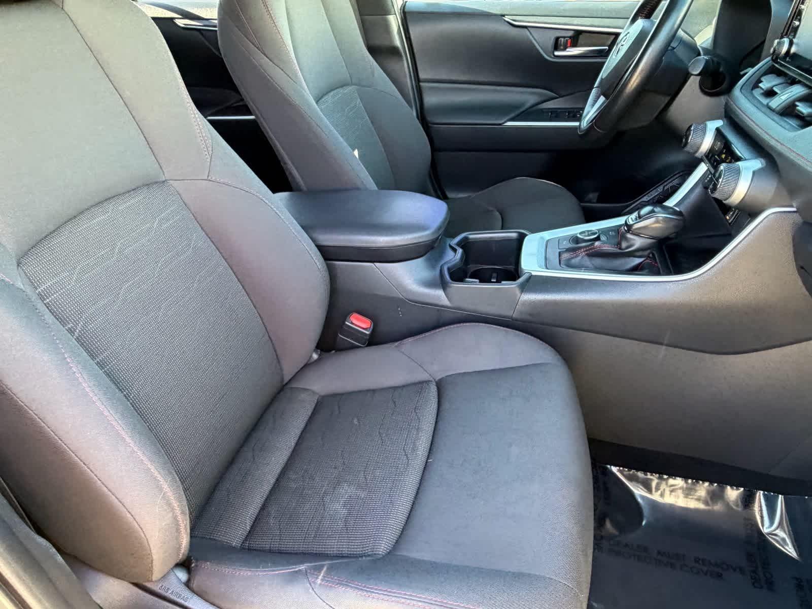 Thumbnail: 2022 Toyota RAV4 - 12