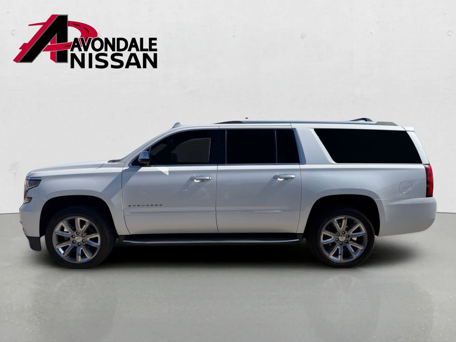 Thumbnail: 2017 Chevrolet Suburban - 3