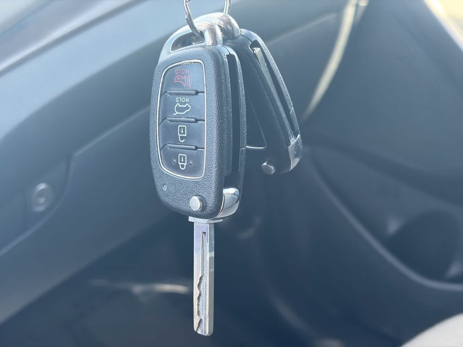 Thumbnail: 2017 Hyundai Santa Fe - 27