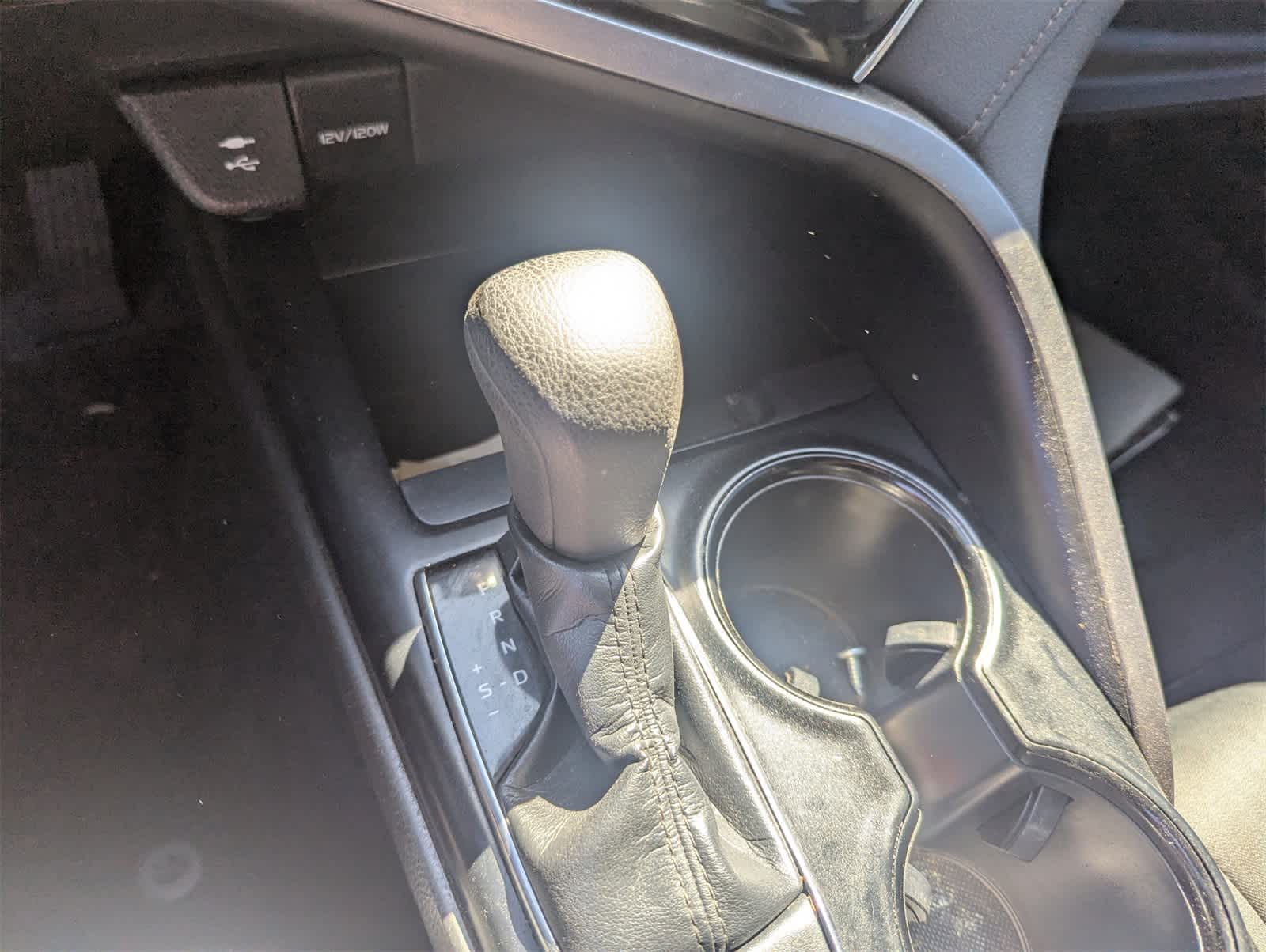 Thumbnail: 2018 Toyota Camry - 11