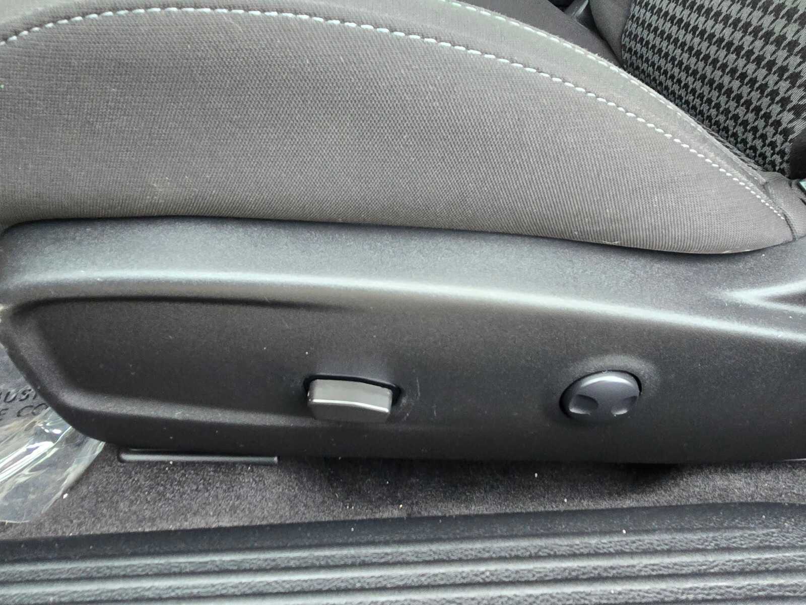 Thumbnail: 2022 Dodge Challenger - 18