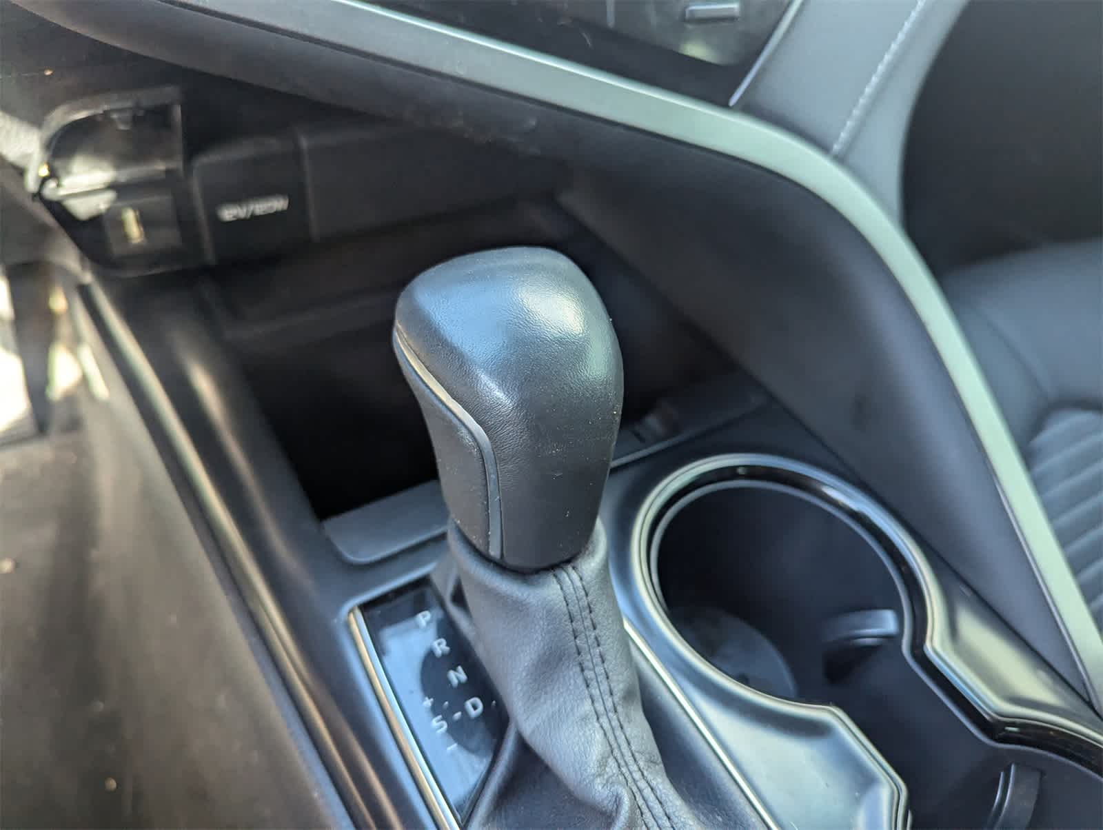 Thumbnail: 2020 Toyota Camry - 17