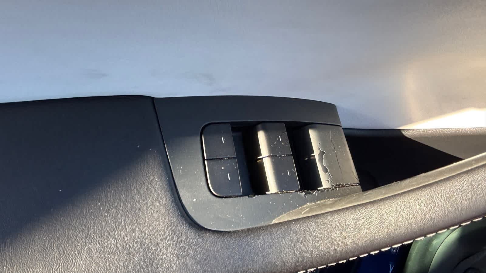 Thumbnail: 2021 Tesla Model Y - 7