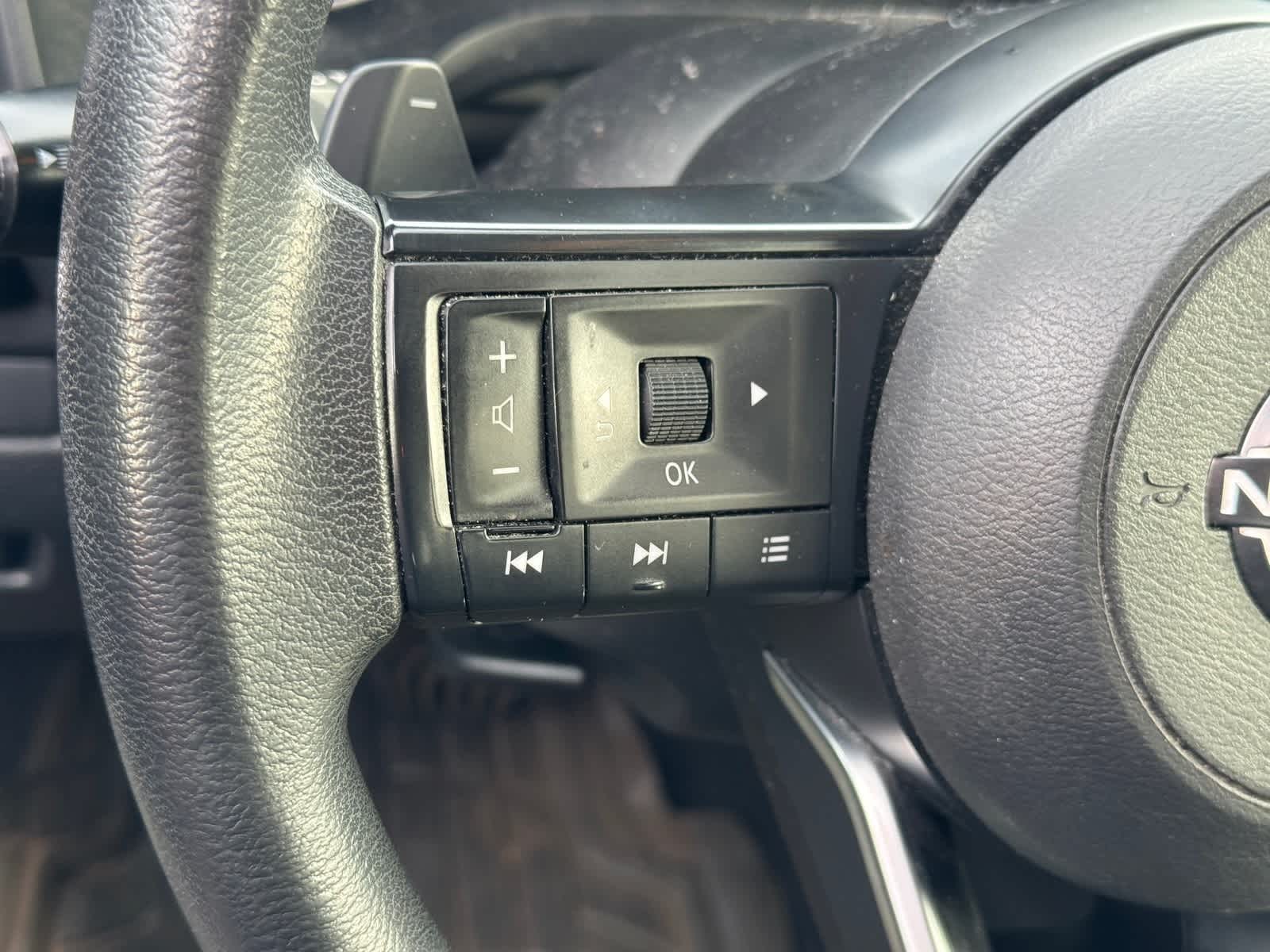 Thumbnail: 2023 Nissan Rogue - 13