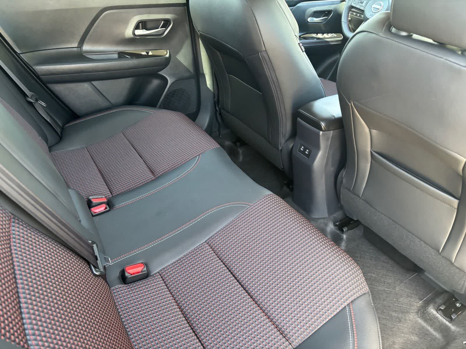 Thumbnail: 2026 Nissan Kicks - 10