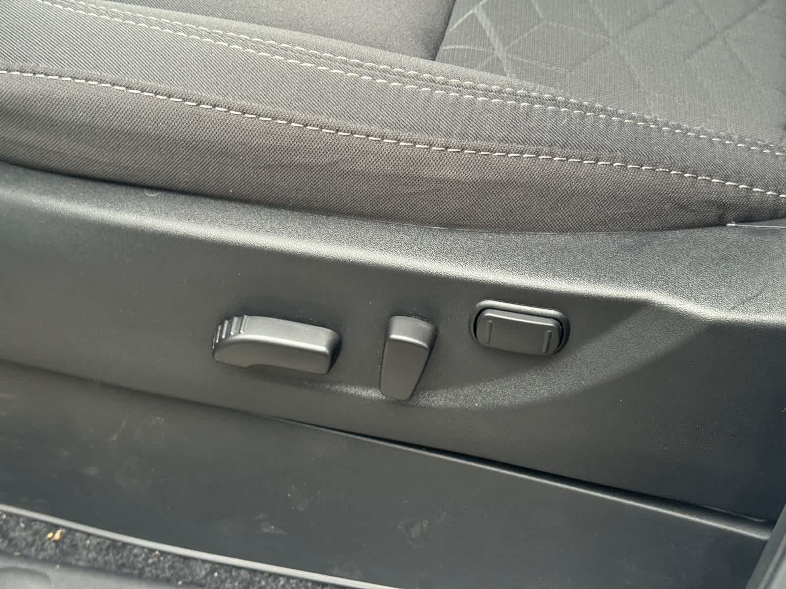 Thumbnail: 2025 Nissan Frontier - 10