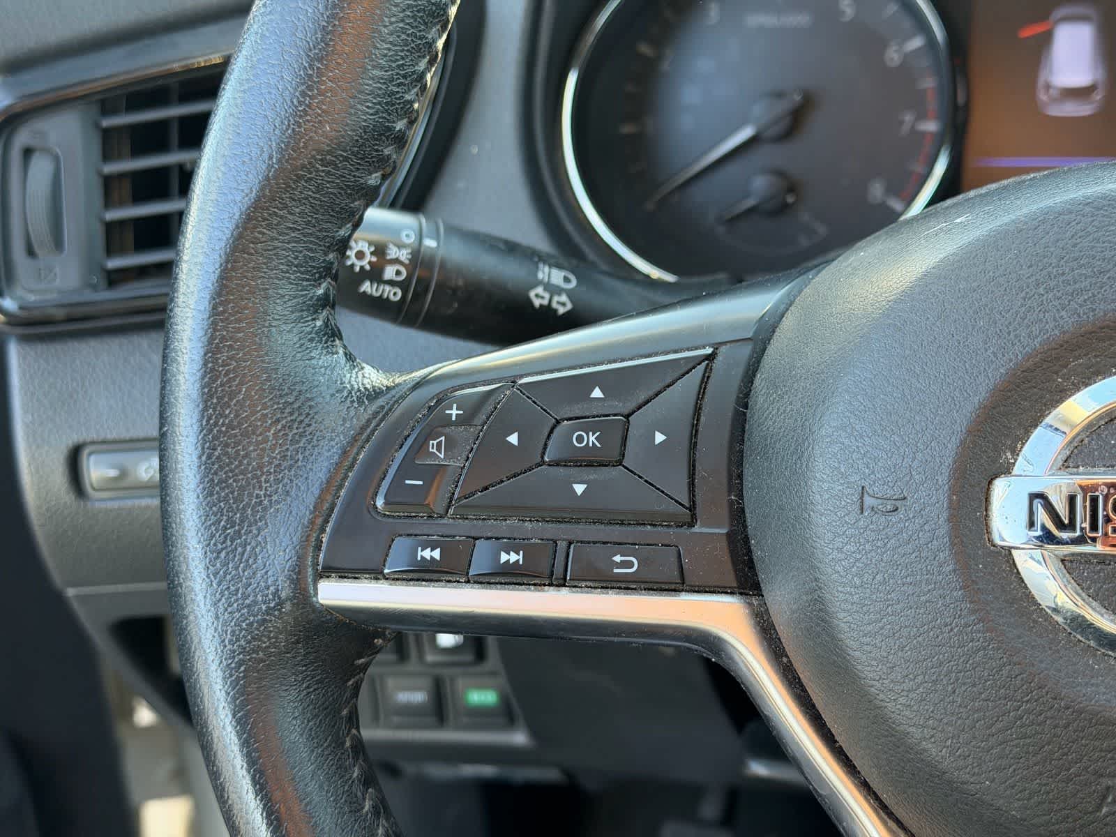 Thumbnail: 2020 Nissan Rogue - 13