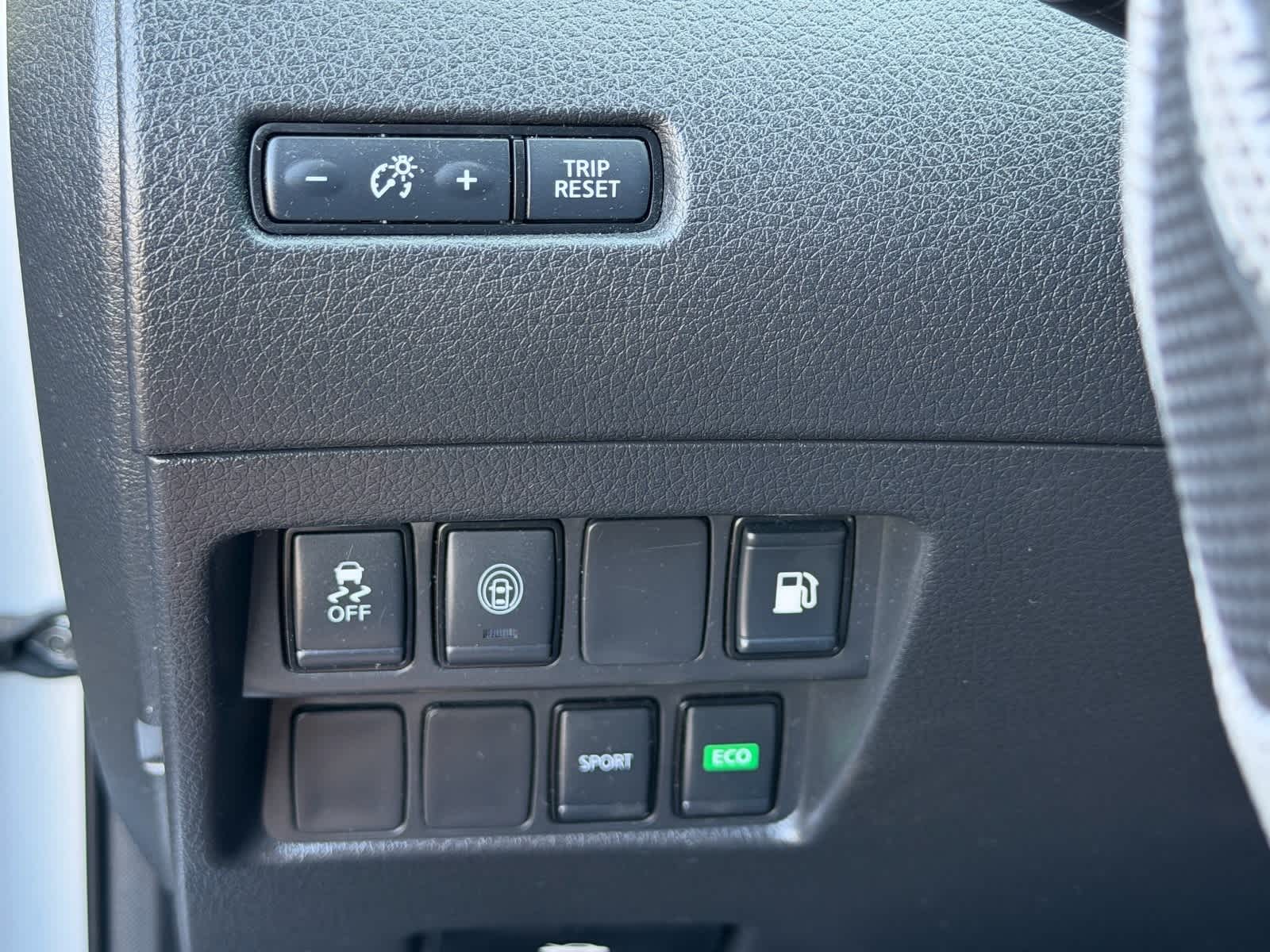 Thumbnail: 2019 Nissan Rogue - 10