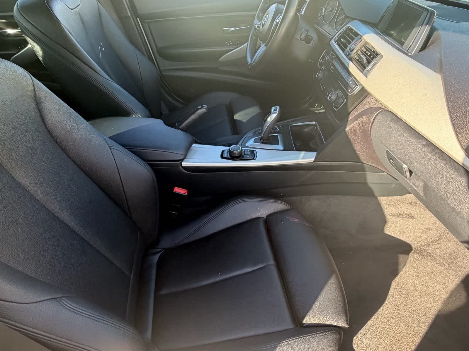 Thumbnail: 2016 BMW 3 Series - 7