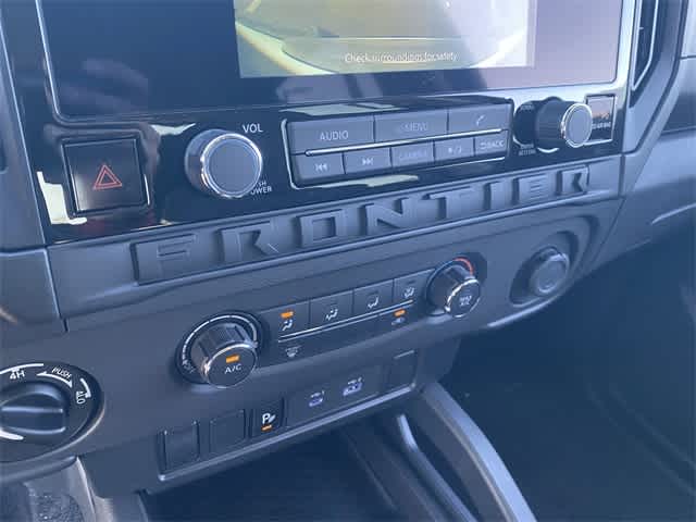 Thumbnail: 2025 Nissan Frontier - 21