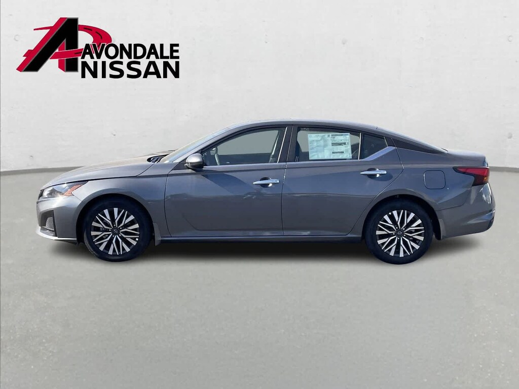 New 2025 Nissan Altima SV Sedan