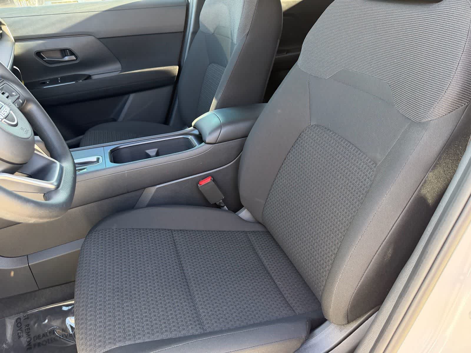 Thumbnail: 2025 Nissan Kicks - 16