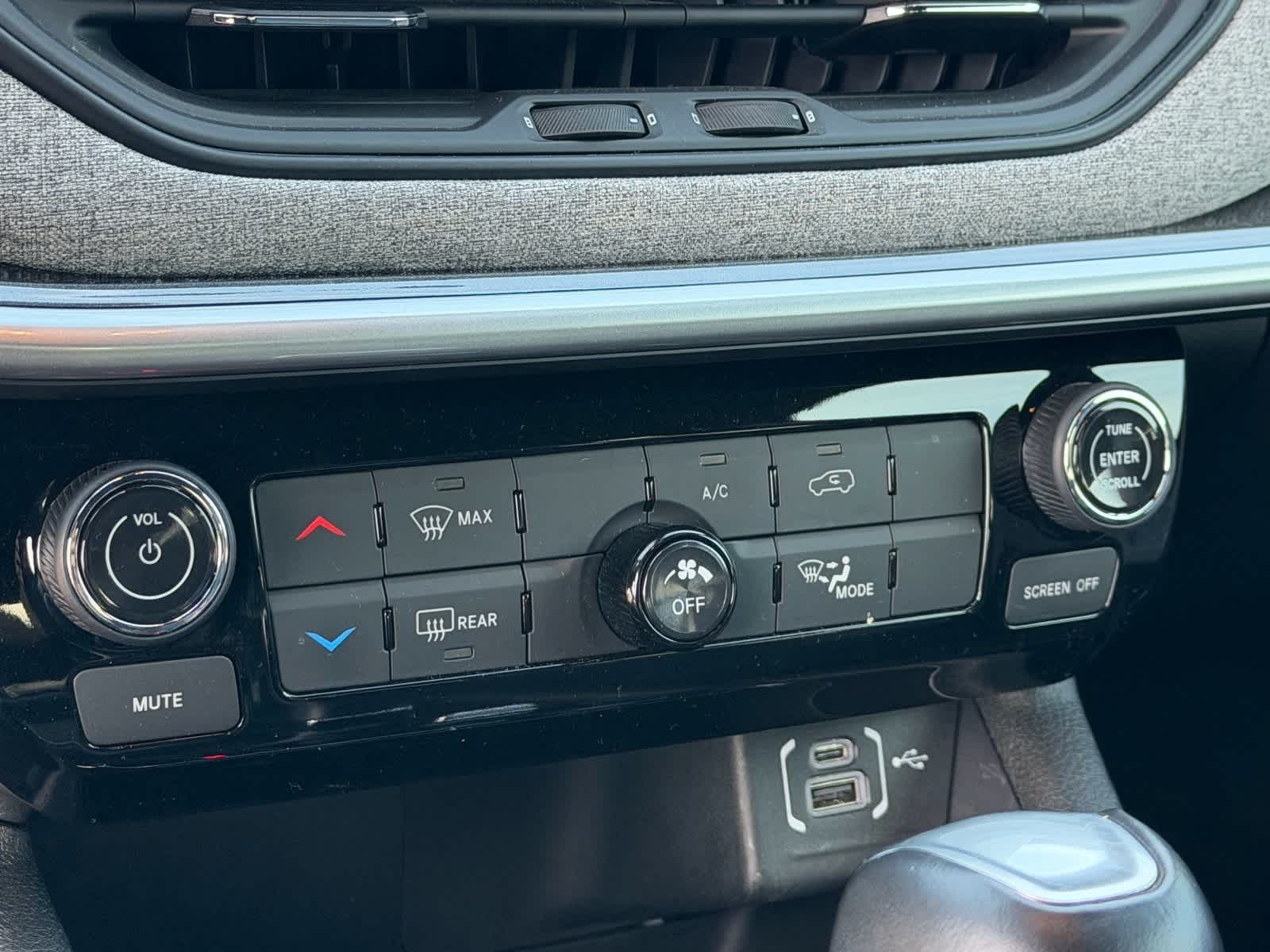 Thumbnail: 2025 Jeep Compass - 28