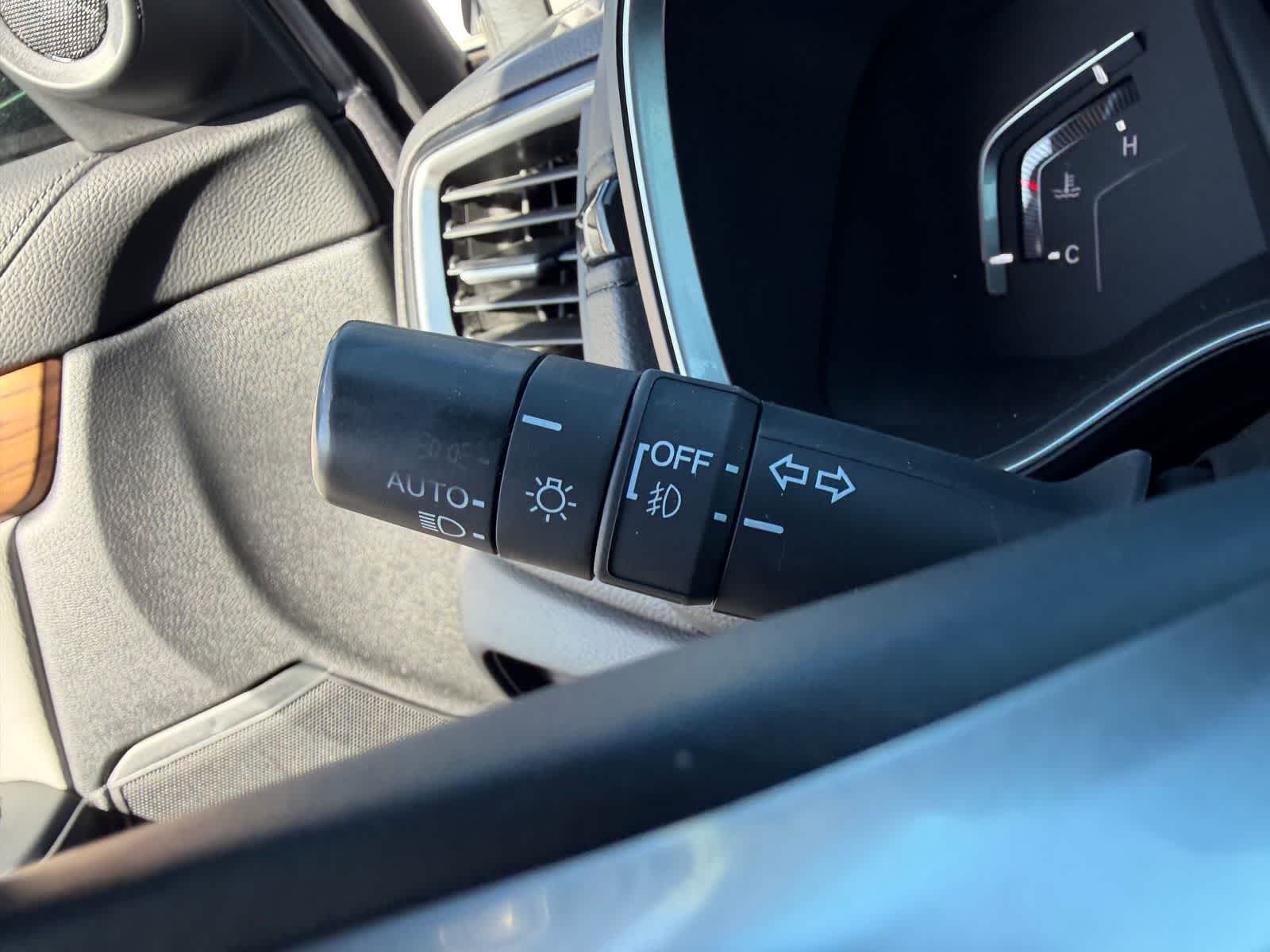 Thumbnail: 2018 Honda CR-V - 22