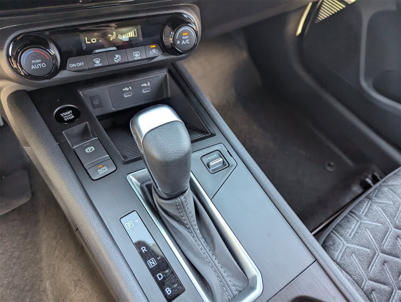 Thumbnail: 2026 Nissan Kicks - 24