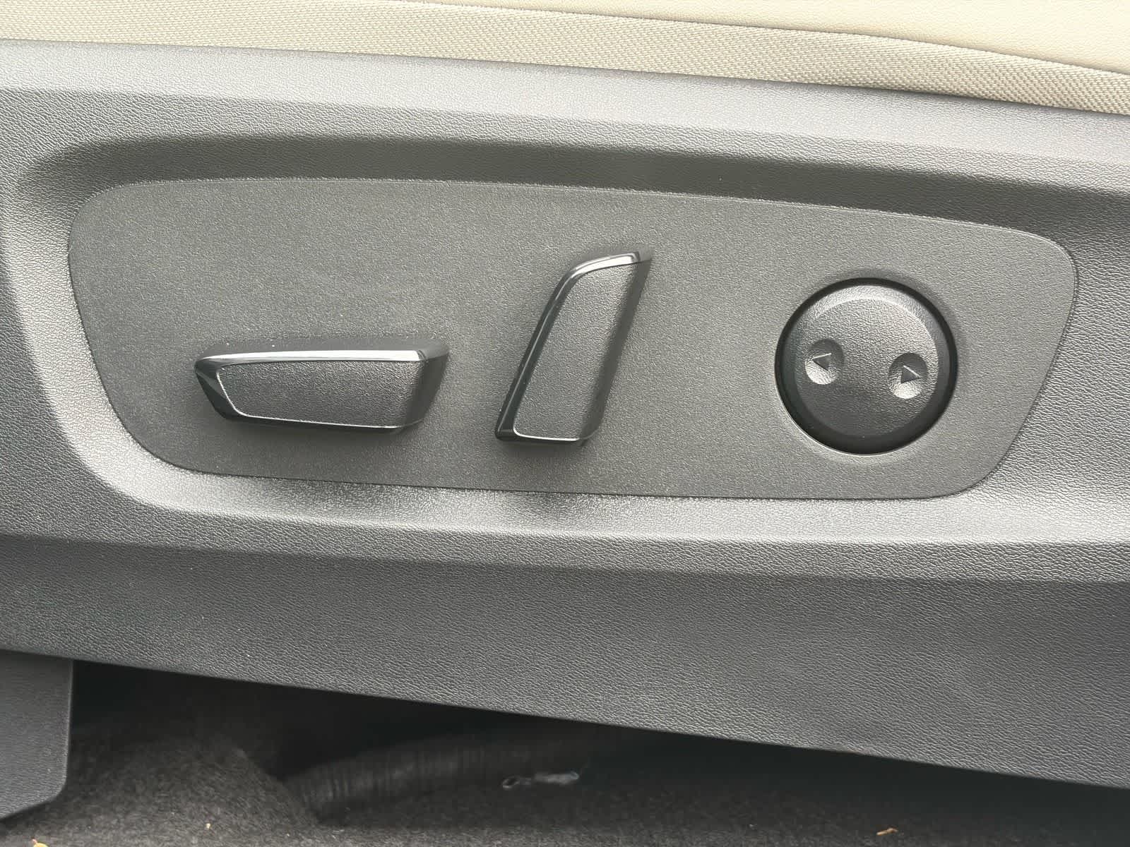 Thumbnail: 2026 Nissan Pathfinder - 13