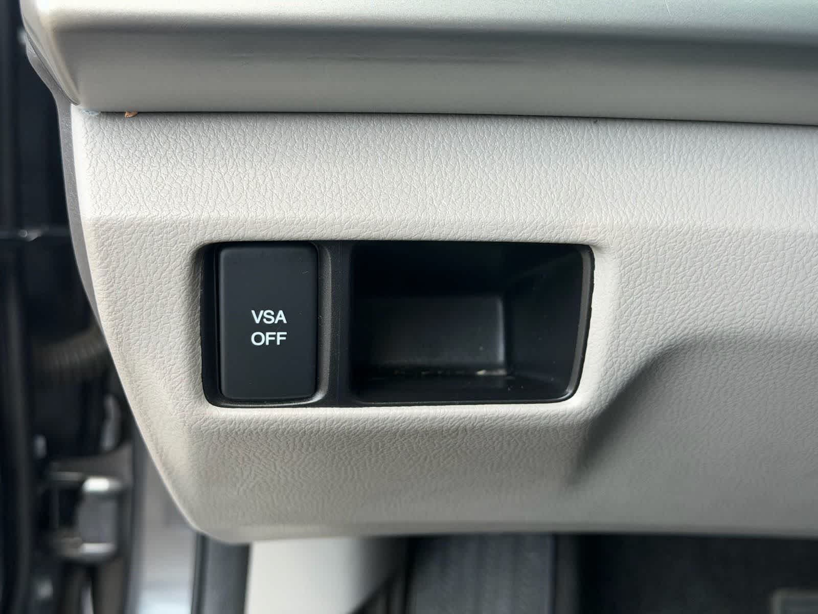 Thumbnail: 2010 Honda Accord - 18