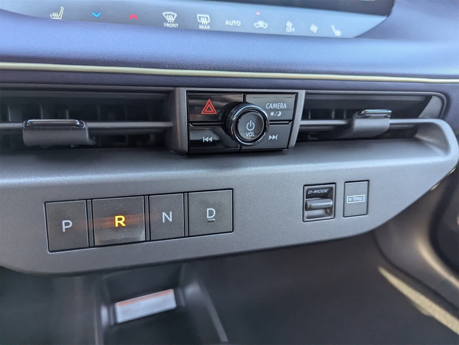 Thumbnail: 2026 Nissan Leaf - 23
