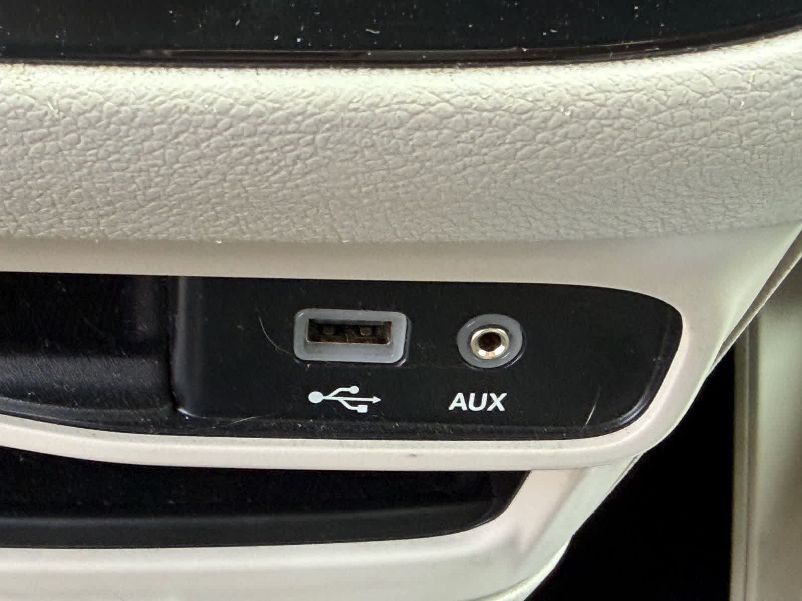 Thumbnail: 2020 Chrysler Pacifica - 19