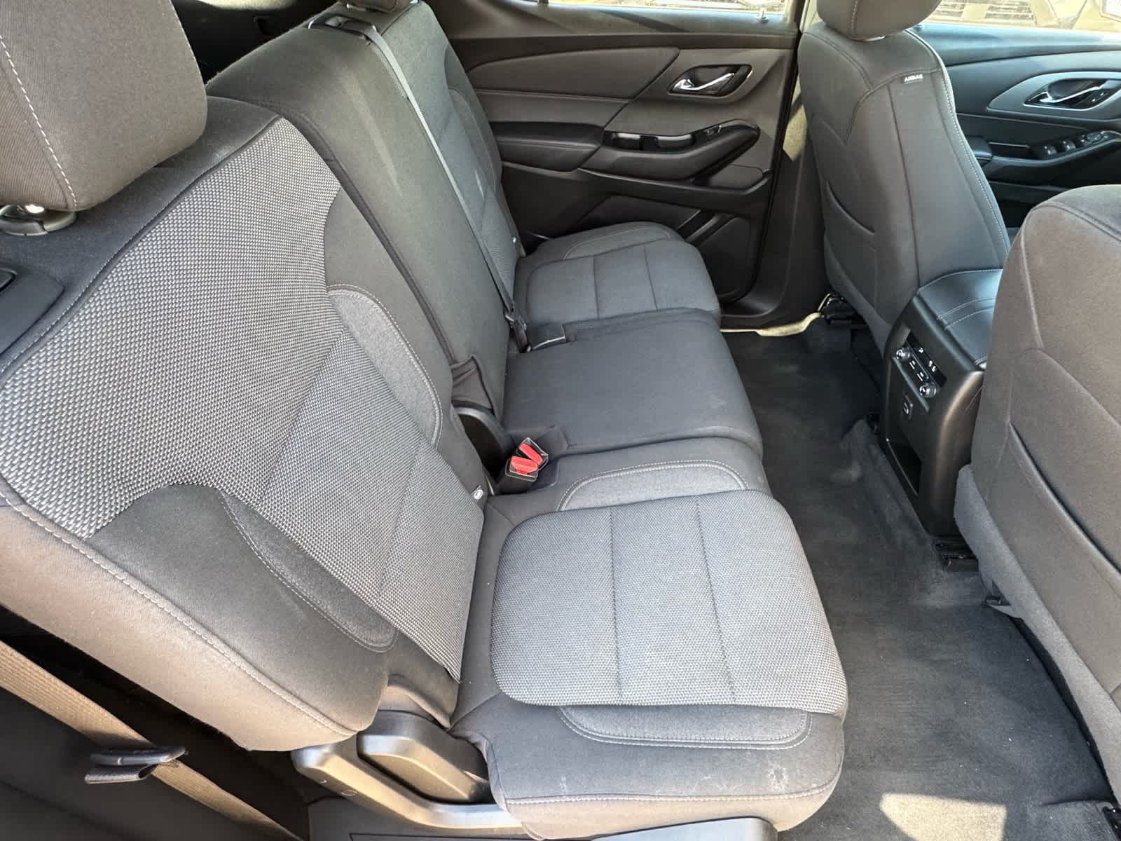 Thumbnail: 2023 Chevrolet Traverse - 13