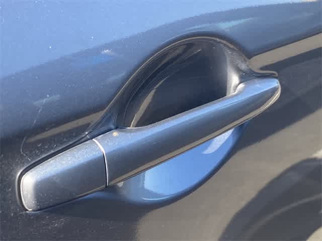 Thumbnail: 2019 Mitsubishi Outlander Sport - 16