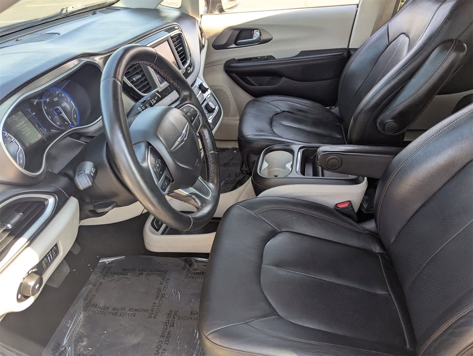 Thumbnail: 2020 Chrysler Pacifica - 22