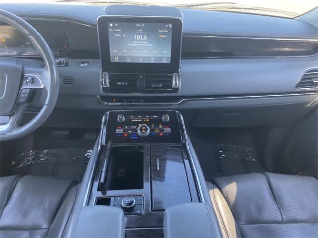 Thumbnail: 2018 Lincoln Navigator - 19