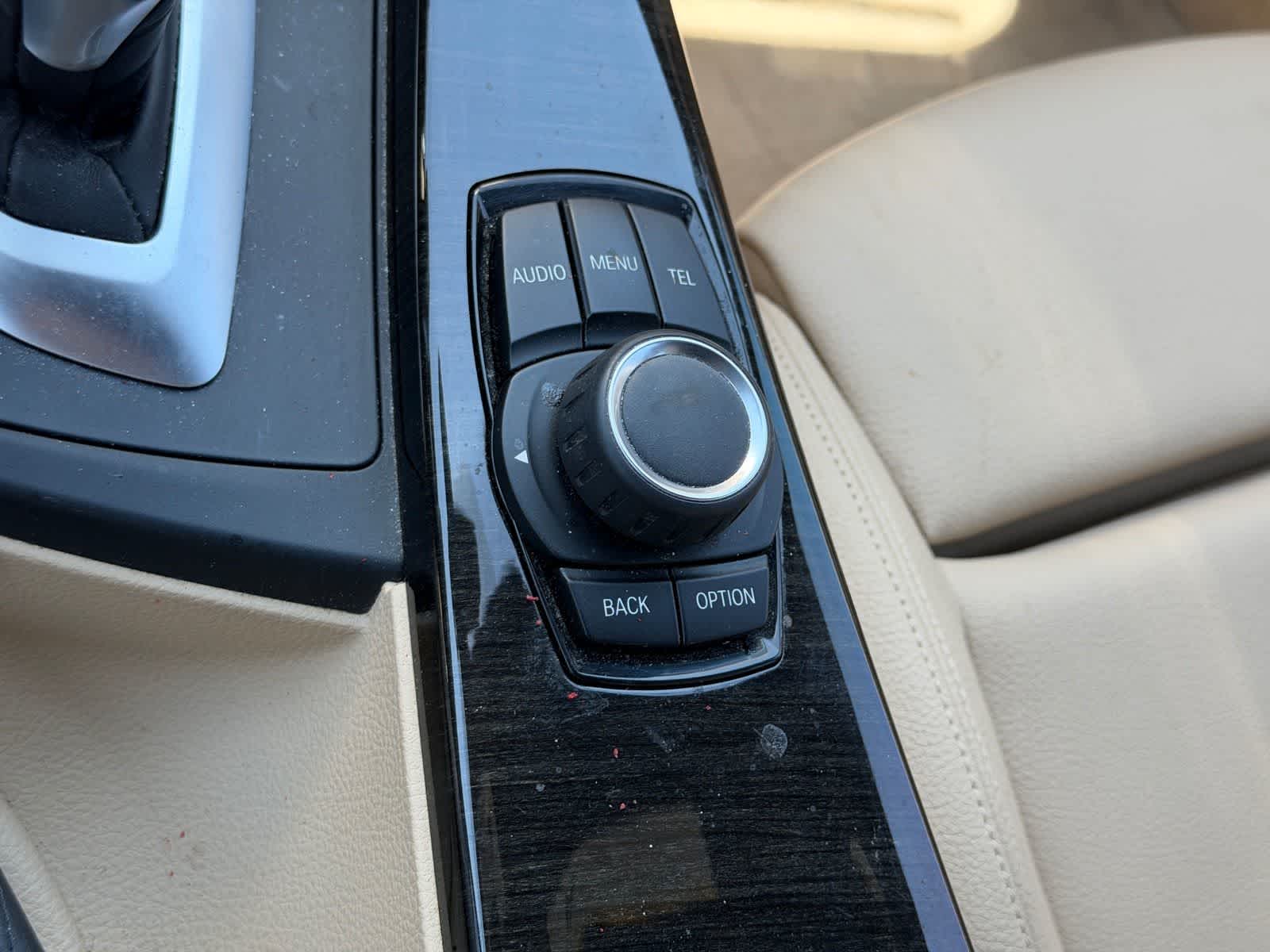 Thumbnail: 2016 BMW 3 Series - 16