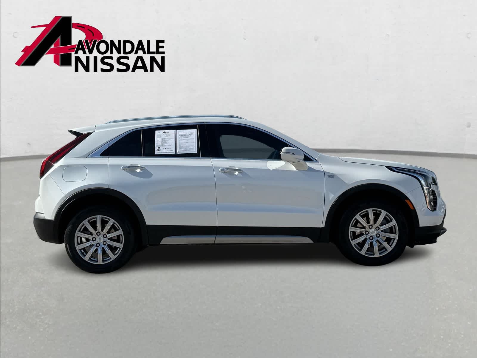 Thumbnail: 2022 Cadillac XT4 - 8