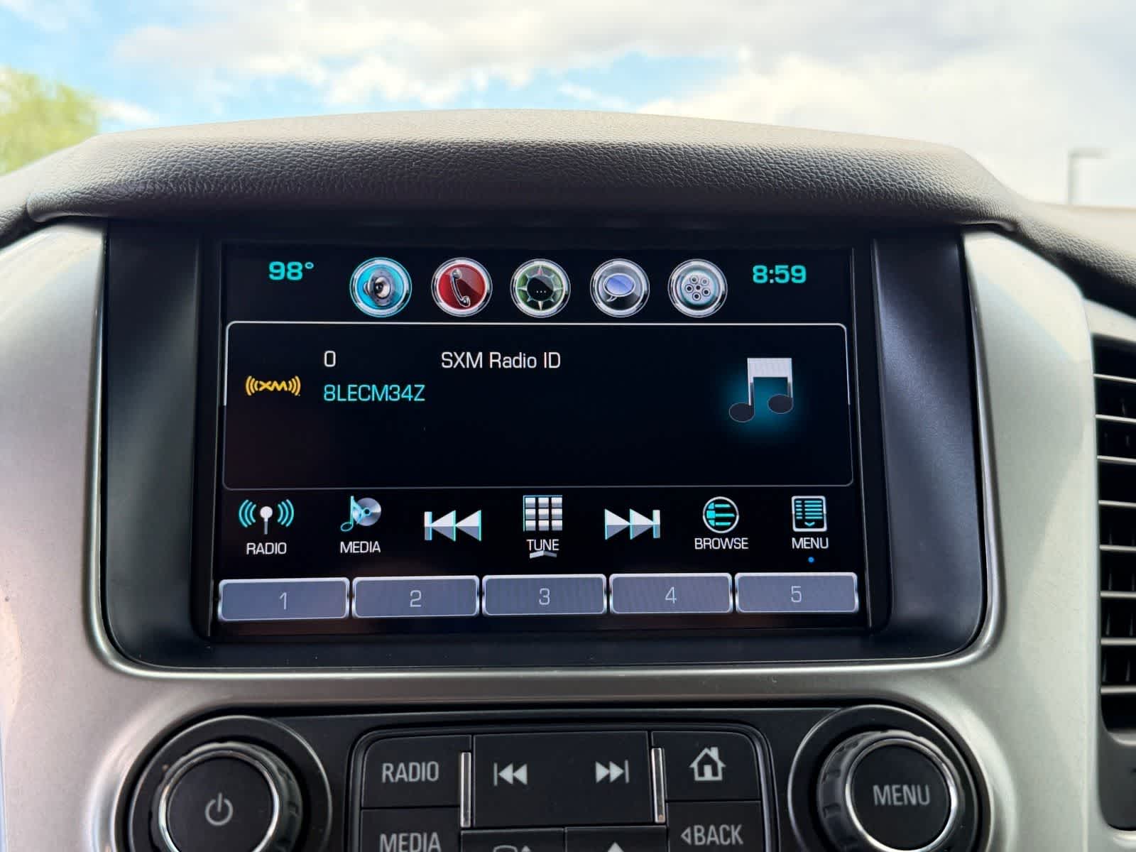 Thumbnail: 2016 Chevrolet Tahoe - 26