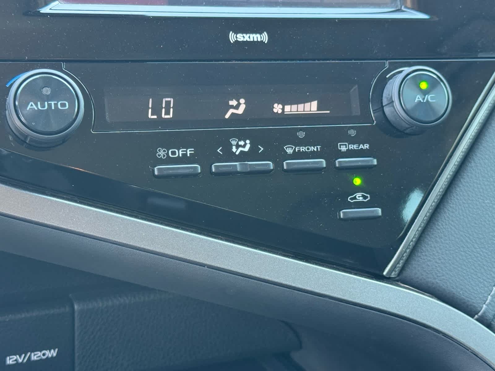 Thumbnail: 2020 Toyota Camry - 23