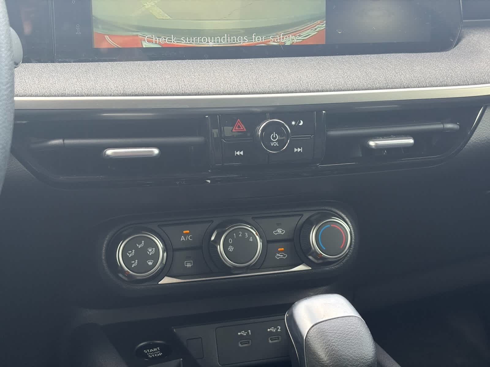 Thumbnail: 2025 Nissan Kicks - 19